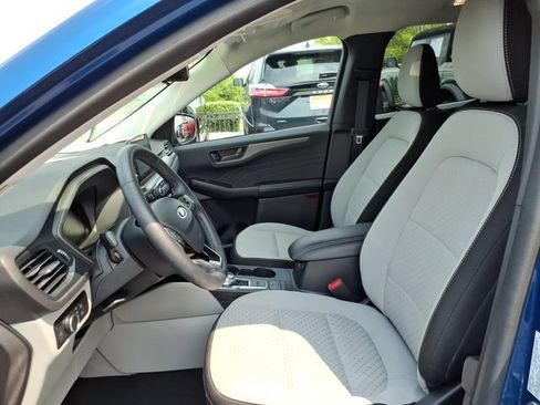 Certified 2023 Ford Escape Active AWD/4WD image 16