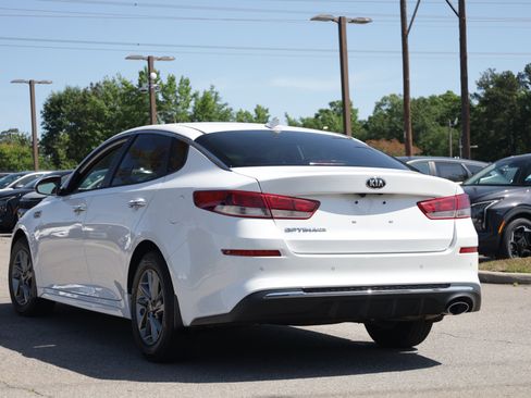 Used 2019 Kia Optima LX FWD image 3