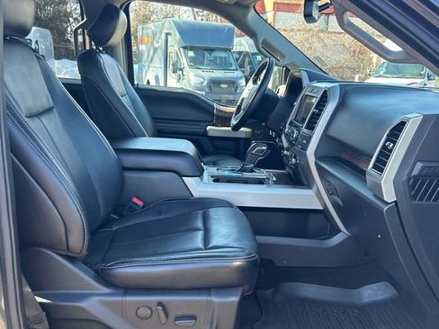 Used 2019 Ford F150 Lariat w/ Trailer Tow Package image 14
