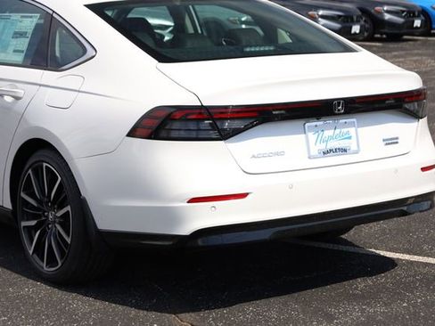New 2026 Honda Accord Touring image 7