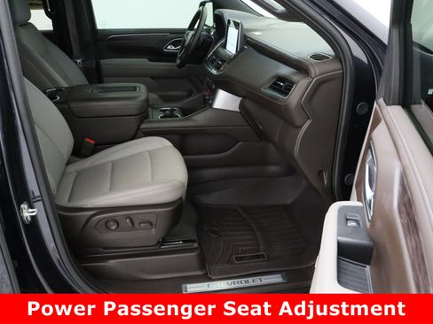 Used 2023 Chevrolet Tahoe Z71 w/ Luxury Package image 42