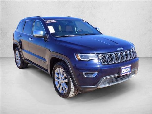 Used 2017 Jeep Grand Cherokee Limited w/ Luxury Group II AWD/4WD image 6