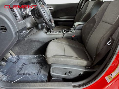 Used 2022 Dodge Charger SXT RWD image 27