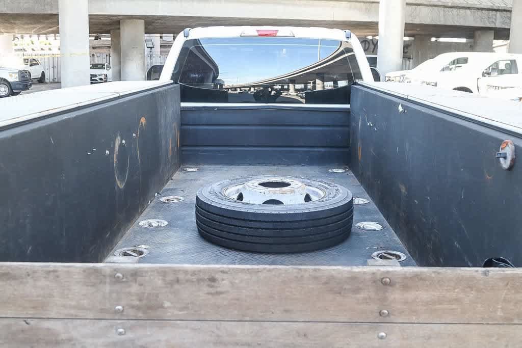 Used 2017 Ford F550 2WD Crew Cab Super Duty image 31