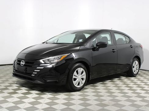 Used 2025 Nissan Versa S w/ Trunk Package FWD image 23