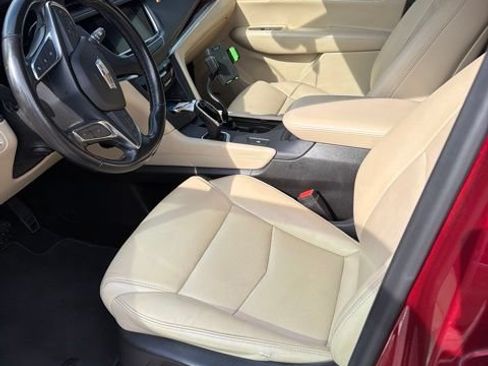 Used 2019 Cadillac XT5 Luxury FWD image 22