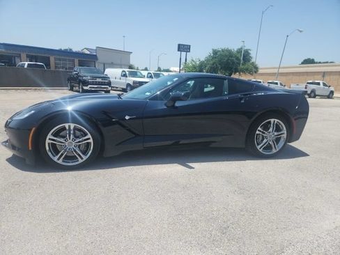 Used 2016 Chevrolet Corvette Stingray Coupe w/ 2LT Preferred Equipment Group RWD image 5
