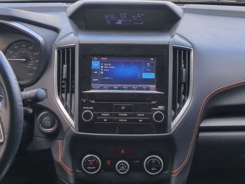 Used 2021 Subaru Crosstrek 2.0i Premium w/ Moonroof Package image 27