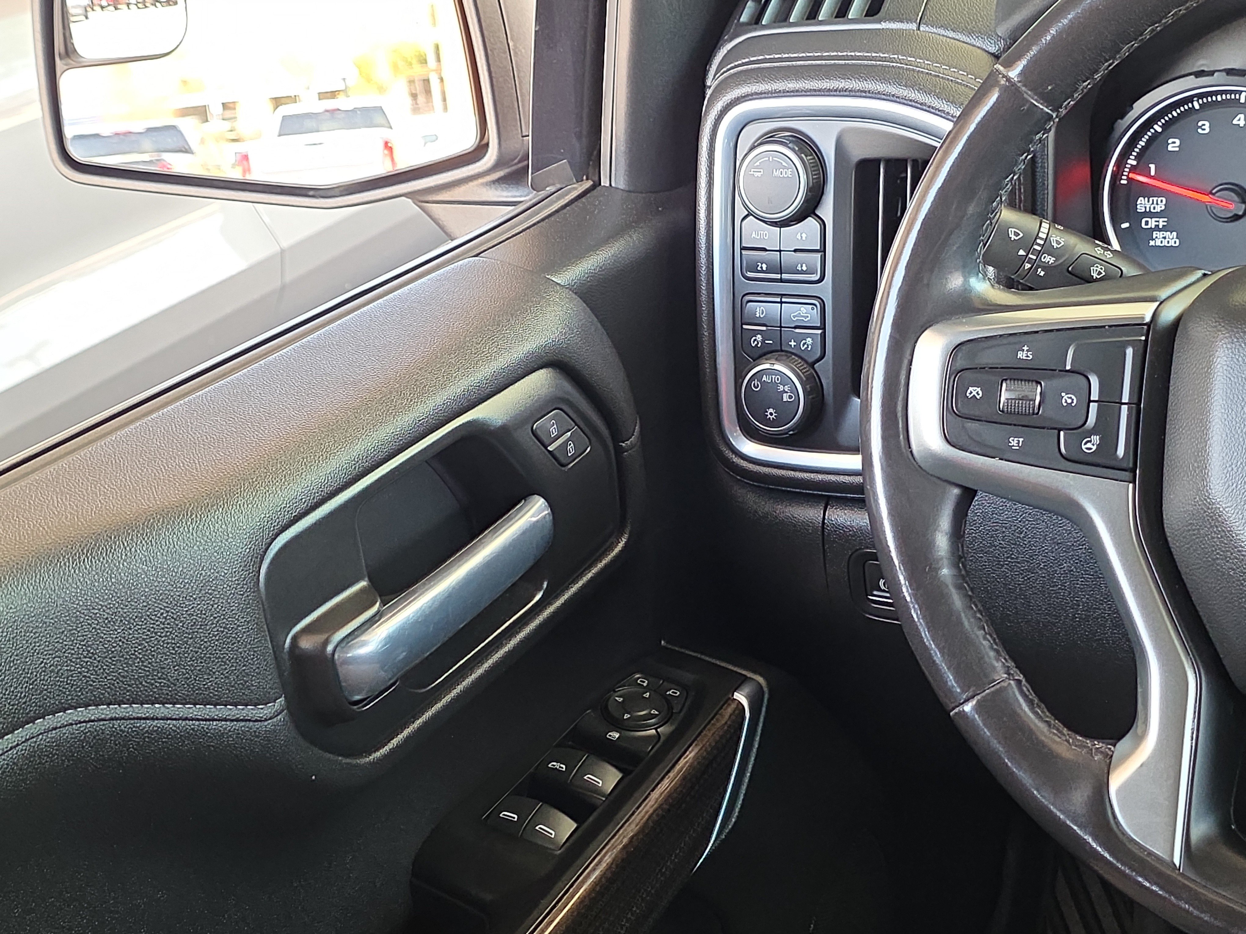 Used 2020 Chevrolet Silverado 1500 LT Trail Boss AWD/4WD image 24
