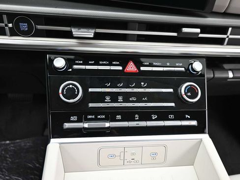 New 2026 Hyundai Santa Fe SE AWD/4WD image 19
