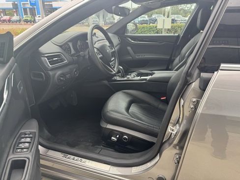 Used 2021 Maserati Ghibli S image 5