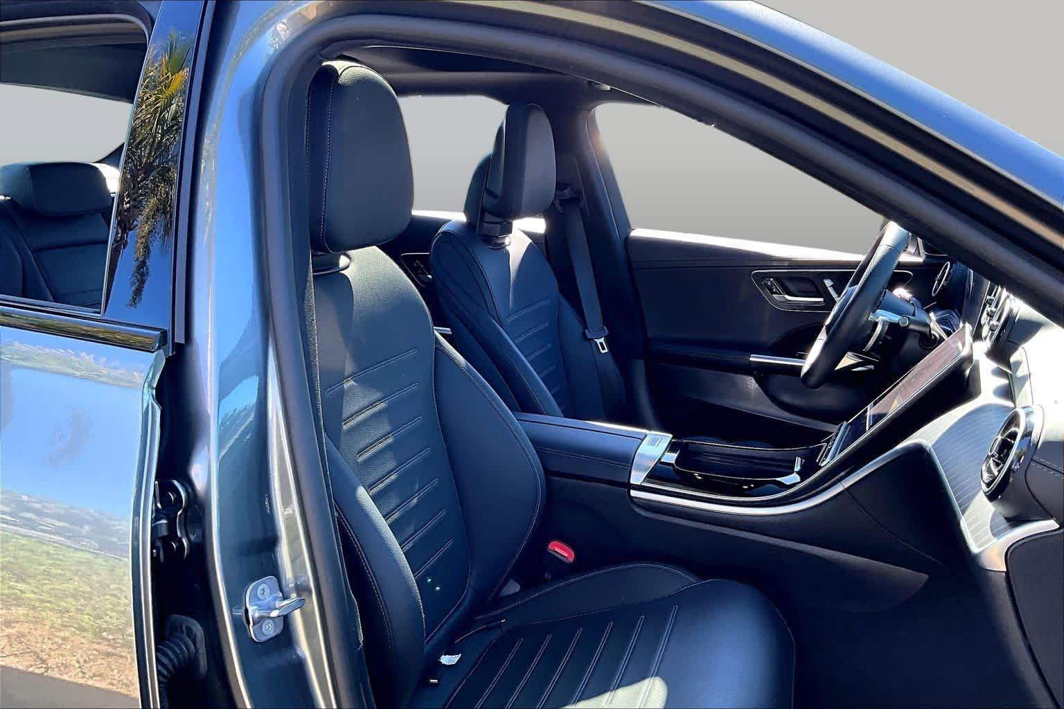 Used 2024 Mercedes-Benz C 300 Sedan image 15