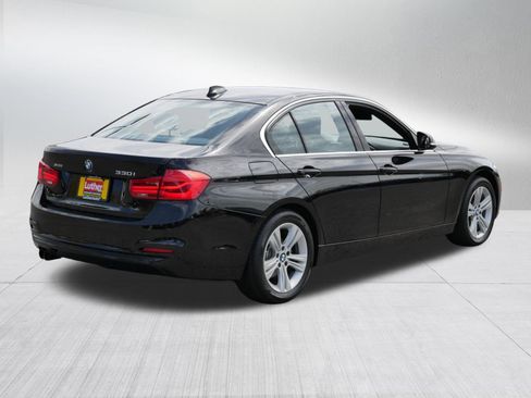 Used 2018 BMW 330i xDrive Sedan w/ Convenience Package AWD/4WD image 7