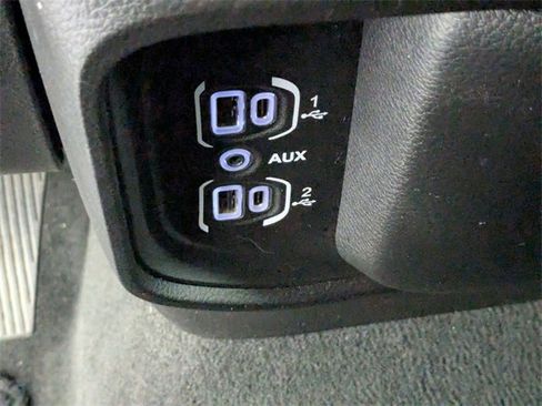 Used 2019 RAM 1500 Big Horn image 22