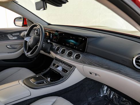 Used 2021 Mercedes-Benz E 350 E 350 w/ Premium Package image 12