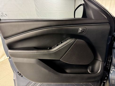 Used 2021 Ford Mustang Mach-E Select w/ Comfort/Appearance Package image 14