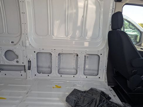 New 2026 Ford Transit 250 148 Medium Roof RWD image 45