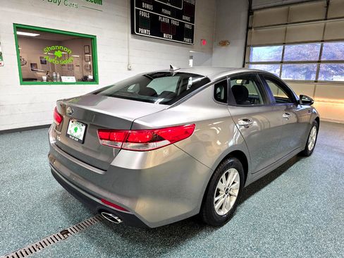 Used 2016 Kia Optima LX image 6