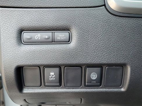 Used 2023 Nissan Murano SV image 15