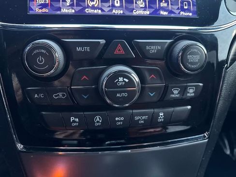 Used 2019 Jeep Grand Cherokee Laredo image 24