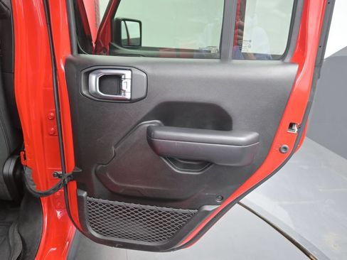 Used 2021 Jeep Gladiator Sport AWD/4WD image 16