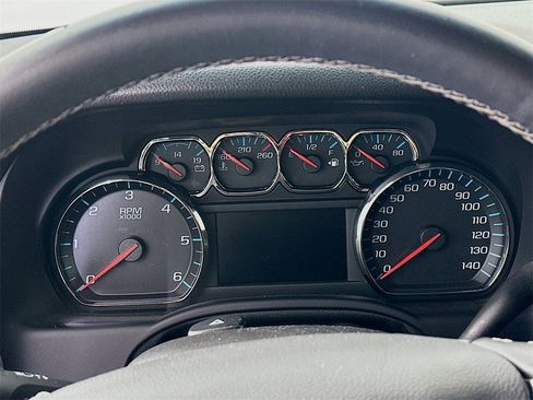 Used 2015 Chevrolet Suburban LT w/ Luxury Package image 12