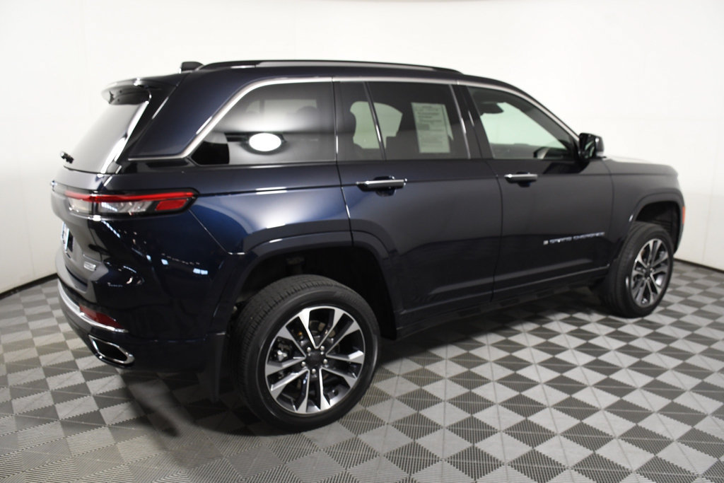 Used 2023 Jeep Grand Cherokee Overland w/ Rear Seat Video Group I AWD/4WD image 7