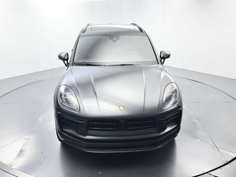 Certified 2026 Porsche Macan AWD/4WD image 42