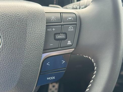 Used 2026 Toyota Camry SE FWD image 27