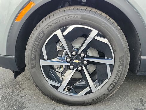 New 2026 Chevrolet Equinox EV LT image 21