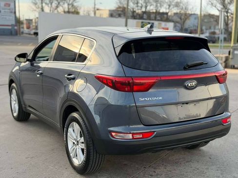 Used 2019 Kia Sportage LX AWD/4WD image 4