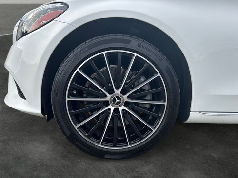 Used 2019 Mercedes-Benz C 300 4MATIC Sedan image 4