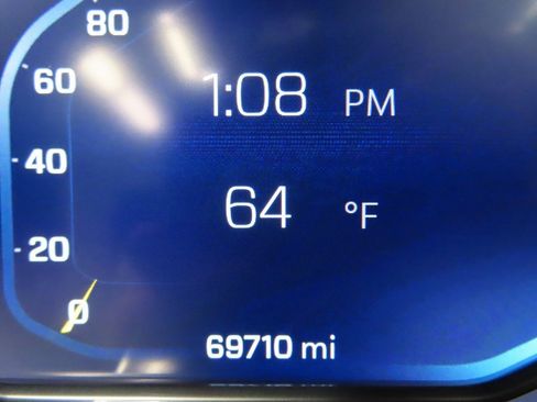 Used 2023 Chevrolet Silverado 1500 ZR2 image 12