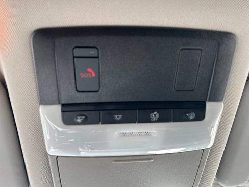 Certified 2025 Nissan Rogue SV AWD/4WD image 17
