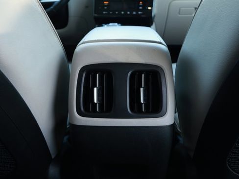 Used 2024 Hyundai Tucson Limited image 33