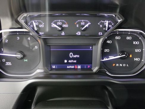 Used 2022 GMC Sierra 3500 SLT image 31