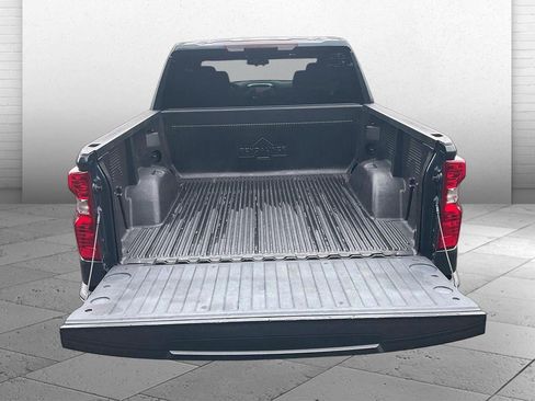 Used 2019 Chevrolet Silverado 1500 LT AWD/4WD image 4
