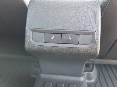 Used 2025 Volkswagen Jetta SEL FWD image 16