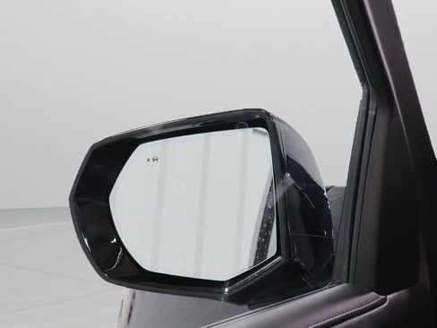 Used 2024 GMC Yukon Denali Ultimate image 23