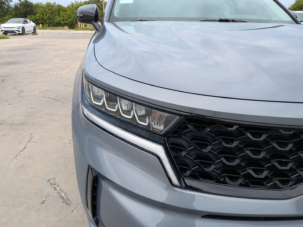 Certified 2023 Kia Sorento EX FWD image 10