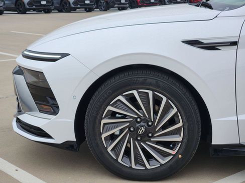 New 2026 Hyundai Sonata Limited image 5