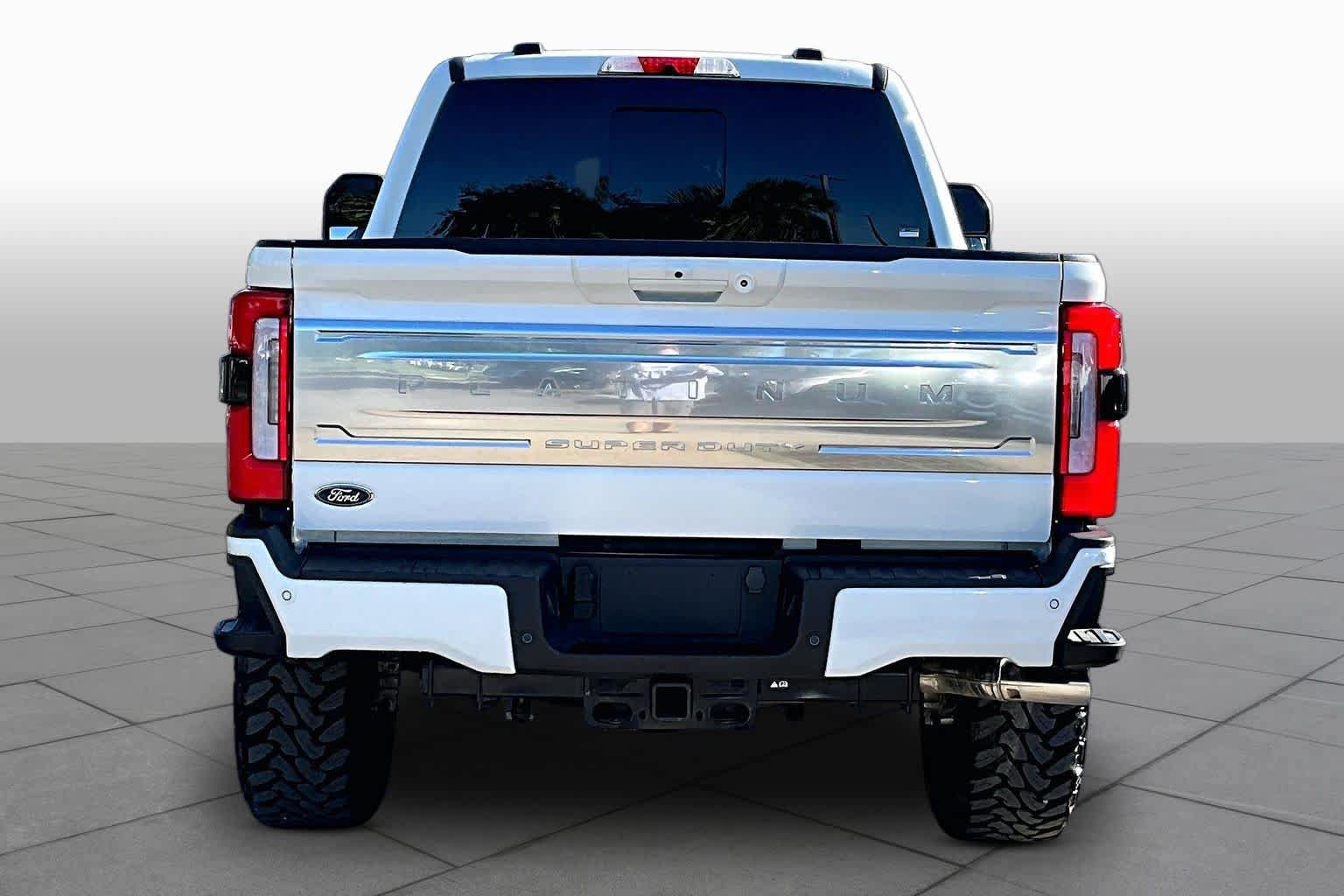 Used 2026 Ford F250 Platinum w/ Platinum Plus Package AWD/4WD image 5