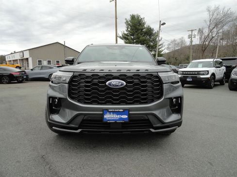 New 2026 Ford Explorer ST-Line AWD/4WD image 2