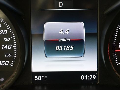 Used 2018 Mercedes-Benz GLC 300 image 12