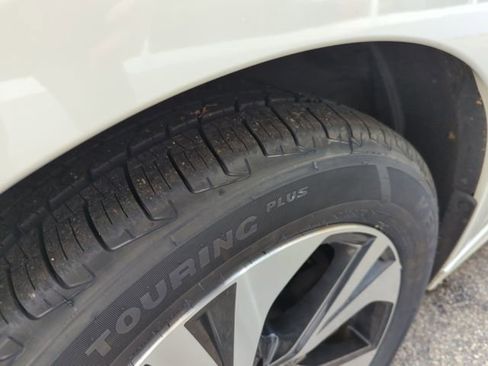 Used 2023 Subaru Legacy Premium image 35