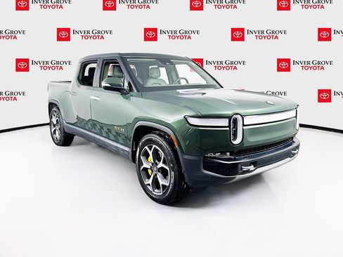 Used 2022 Rivian R1T Adventure image 3