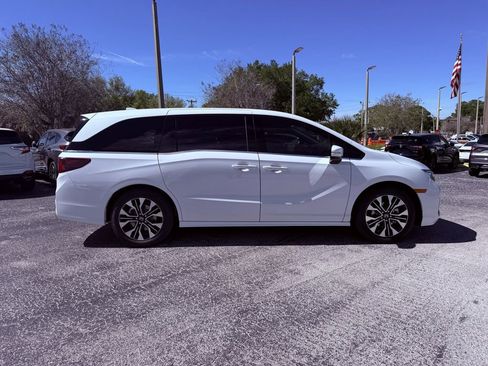 New 2026 Honda Odyssey Elite image 2