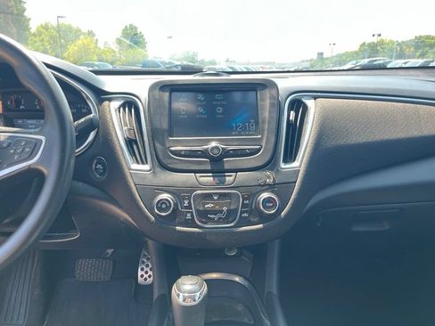 Used 2016 Chevrolet Malibu LT FWD image 26