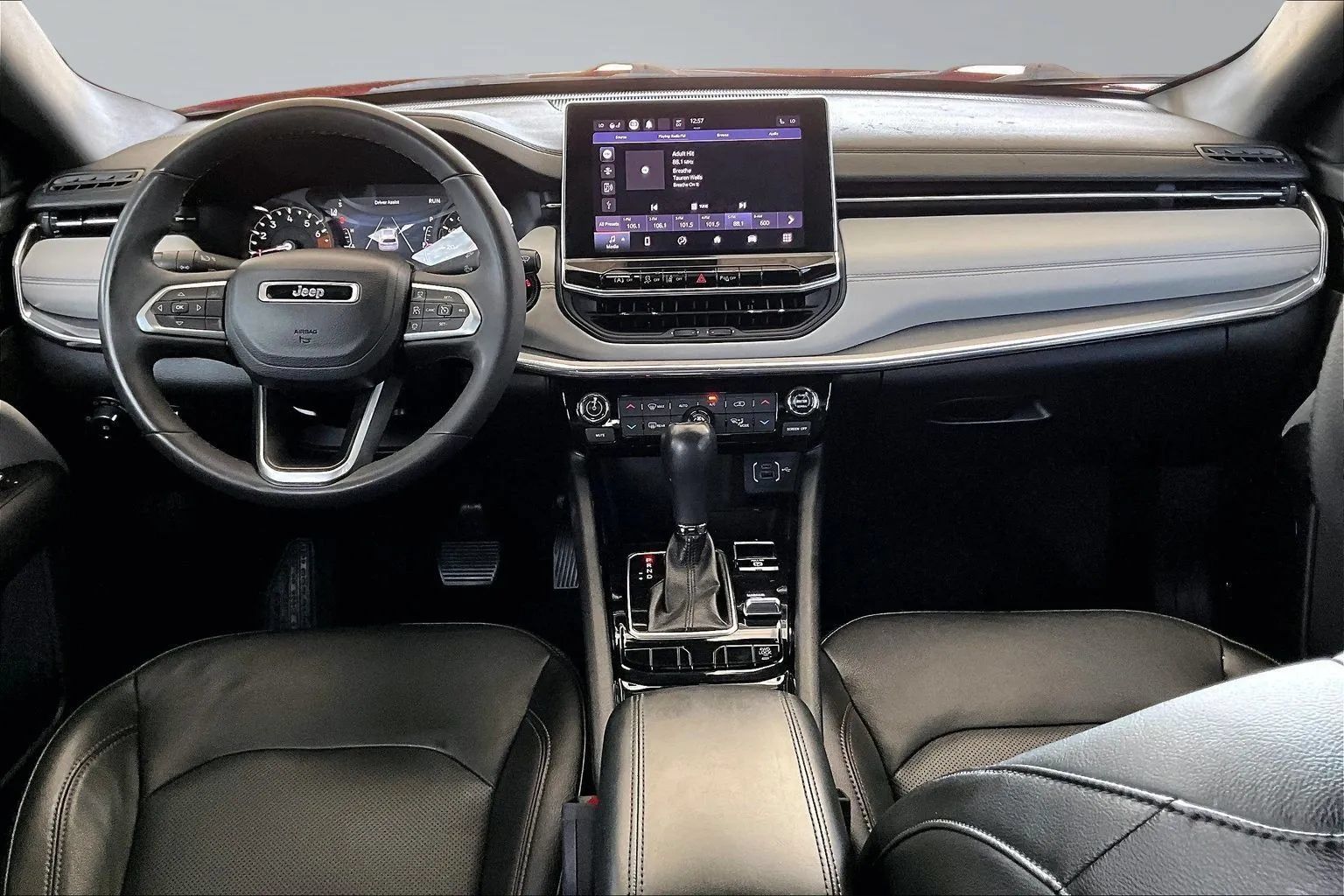 Used 2023 Jeep Compass Limited AWD/4WD image 7