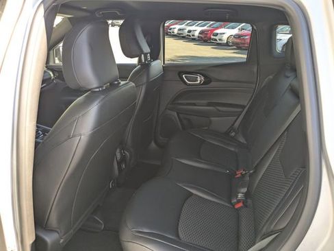 New 2026 Jeep Compass Latitude AWD/4WD image 14